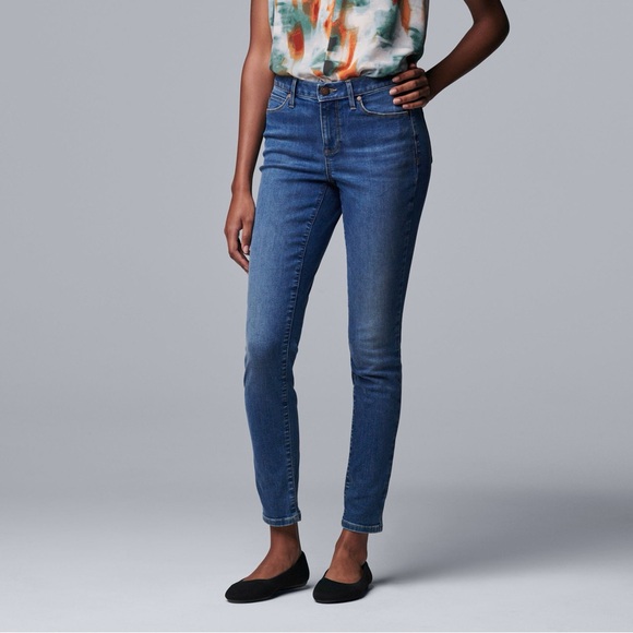 Women's Simply Vera Vera Wang Power Stretch Core Skinny Jeans - Picture 1 of 5